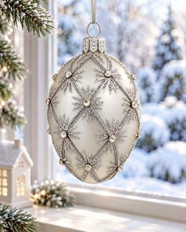 Udsøgte Fabergé-stil glasægpynt. ægformede julekugle i sølv. H 9 cm