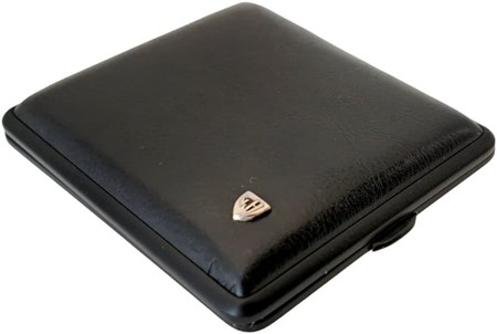 Eksklusiv Vom Hofe cigaretetui i kunstlæder. Klassisk etui i sort