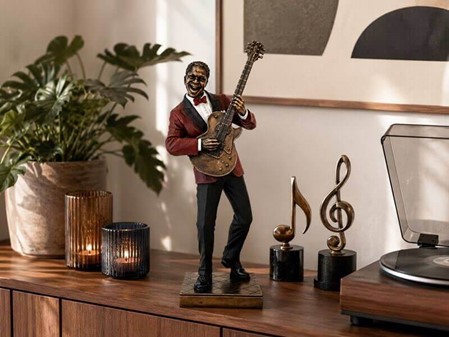 Gave til musikelsker. Eksklusiv Jazz Guitarist Figur med Attitude!