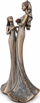 BRYLLUPSFIGUR. Smuk bryllupsgave, bronzefigur Bruden med brudepige