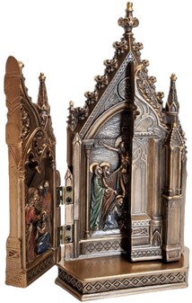 JESU KORSFÆSTELSE. Flot, tredelt Triptykon fra Veronese samling