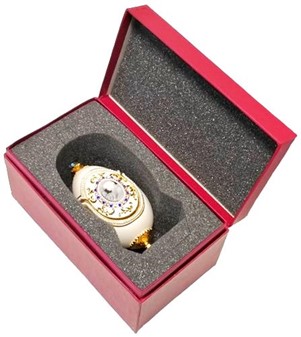PERFEKT GAVE TIL SVIGERMOR. Lille smykkeopbevaring i Fabergé æg-stil