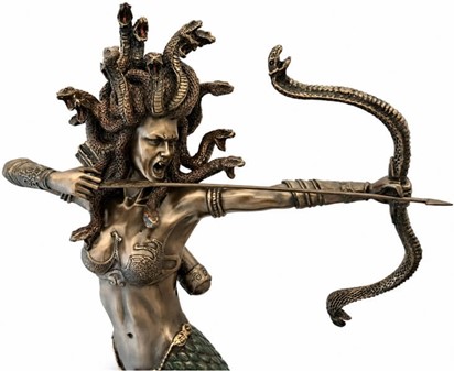 Frygtindgydende smuk Medusa figur. Iøjnefaldende smuk boligindretning