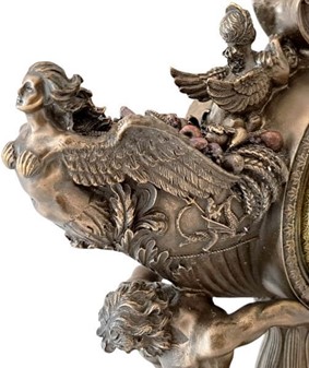 Tidløs Bronze Kaminur. Eksklusiv bryllupsgave og barok kunst i ét
