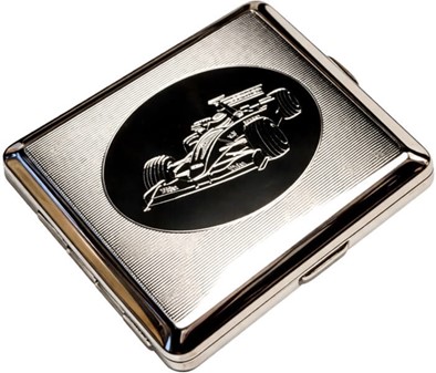 Praktisk tyske metal cigaret etui med et indgraveret F1 racerbil motiv