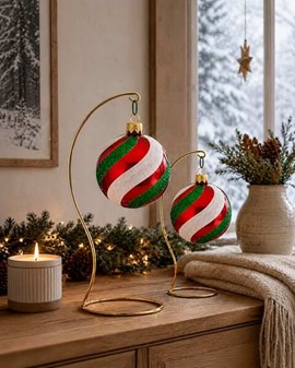 Hvide julekugler fra Polen med røde og grønne striber. Ø 8 cm, 6 stk