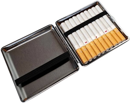 CIGARETETUIER TIL SALG. Billige metal cigaretetui til 20 cigaretter