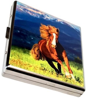 Smuk Hest i Galop på Metal Cigaretetui - Klassisk Design