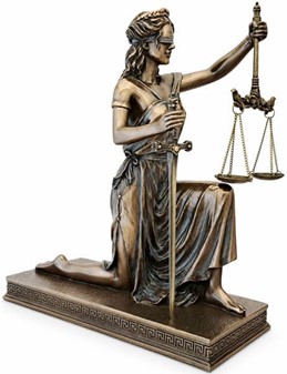 Eksklusiv Justitia figur. Perfekt gave til jurister og nyuddannet