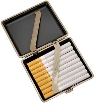 Elegant brunt cigaretetui i metal til 18 stk. - Holdbart & stilfuldt