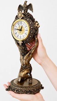 Atlas figur med ur. Et kunstværk og elegance, der beriger dit hjem