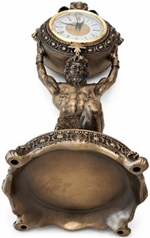 Atlas figur med ur. Et kunstværk og elegance, der beriger dit hjem