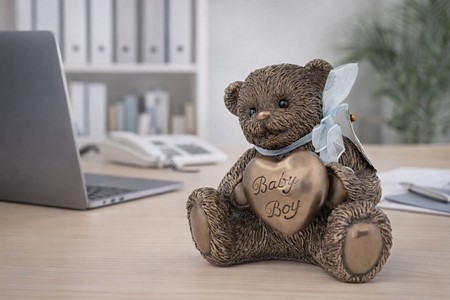 Smuk romantisk bamse figur i bronze – unik gave til hende