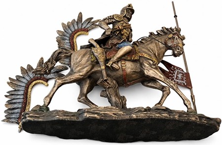 Udsøgt bronze figur af Hussar, polsk kriger på heste. God gave til ham