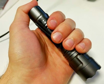 Bedste taktiske mini-lommelygte til tasken, bilen og hverdagen. 115 lm