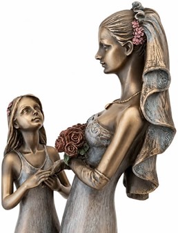 BRYLLUPSFIGUR. Smuk bryllupsgave, bronzefigur Bruden med brudepige