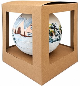 Stor hvid julekugle i glas – unik pynt med vinterlandskab. Ø 15 cm