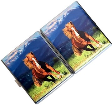 Smuk Hest i Galop på Metal Cigaretetui - Klassisk Design
