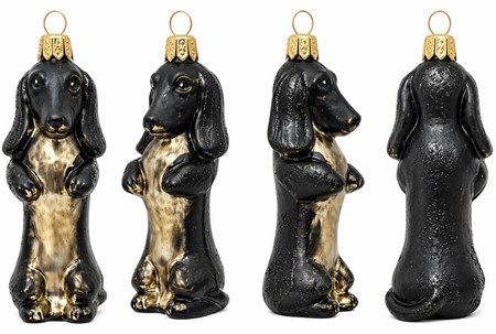 En gravhund på et juletræ? Hvorfor ikke. Glasbrun gravhund fra Polen