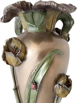 Tulipan vase til tørrede blomster. Kunst og natur i ét tidløst design