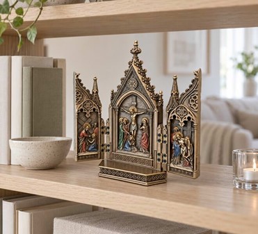 JESU KORSFÆSTELSE. Flot, tredelt Triptykon fra Veronese samling