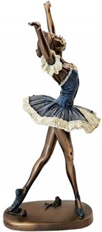 SMÅ GAVER TIL PIGE. Smuk og billig bronzefigur af ballerina i dans