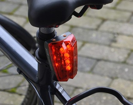 BEDSTE CYKELLYGTER. Billig cykel baglygte med dobbelt laserlys + 5 LED