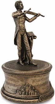 Tidsrejse til Wien. Elegant Johann Strauss Bronzefigur med Spilledåse