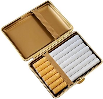 JULEGAVEN TIL MORFAR. Smuk lille cigaretetui lavet af slange læder