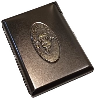 BILLIGE GAVER. Metal cigaretetuier til 20 cigaretter med lighter