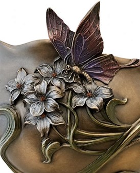 ART NOUVEAU VASE. Unik Veronese vase med blomster og sommerfugl