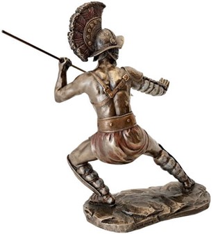 GLADIATOR FIGUR. en slave i kamp med spyd i arenaen det gamle Rom