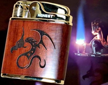 EKSPRESLEVERING. Alle pakker og unik lighter med den kinesiske drage