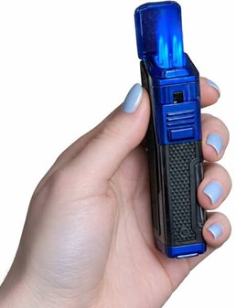 Sort blå cigar lighter. Stormlighter med kraftig firedobbelt flamme