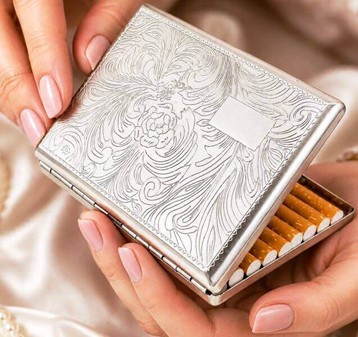 Billigt cigaretetui metal – Perfekt til lange cigaretter (100’s)