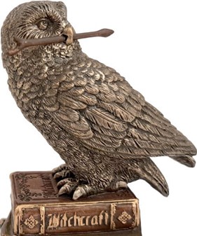 Ugle Figur Bronze. Kreativ Studentergave og Symbol på Visdom
