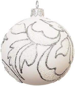 Polske hvide julekugler dekoreret med blade i sølvglitter. 8 cm/6 stk