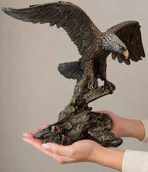 ØRN FIGUR. Majestætisk ørn bronzefigur. Den perfekte gave til ham