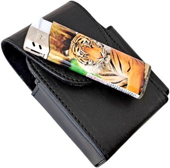 KØB CIGARETETUI. Læder etui til cigaretpakker + en lighter, kun 129 kr
