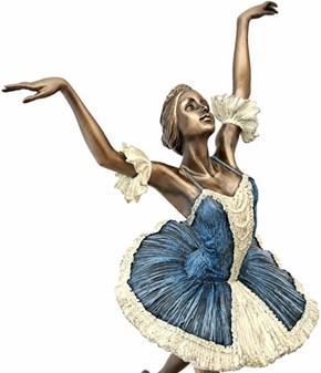 SMÅ GAVER TIL PIGE. Smuk og billig bronzefigur af ballerina i dans