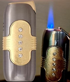 Bedste lighter med Swarovski krystaller. Perfekt gave til hende