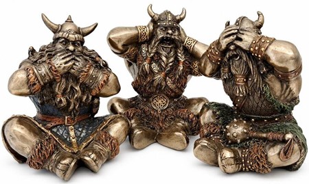 STUDENTERGAVER TIL HAM. FigurDe Treer af de tre kloge vikinger krigere