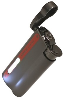 UNIK STORMLIGHTER. Eksklusiv lighter med en rød flamme
