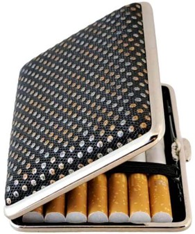 MANDE GAVER. Lille tyske læder cigaretetui til standard cigaretter