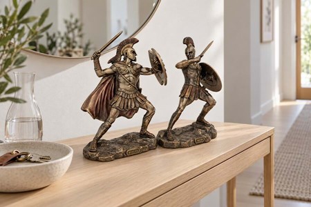 GRÆSK MYTOLOGISK FIGUR. Figur af Achilleus, helten fra trojanerkrigen