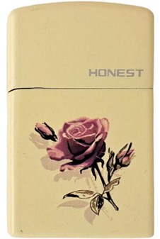 Elegant billig gas lighter med roser. Romantisk design til hende