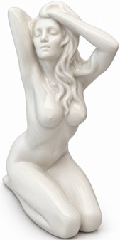 ROMANTISKE GAVER. Hvide porcelænsfigur af en nøgen kvinde