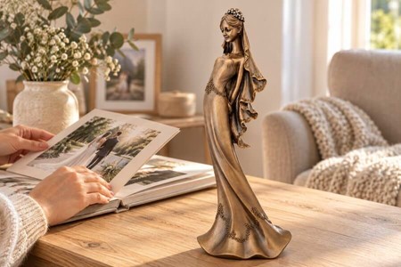 Bedste Bryllupsgave. Tidløs elegance - eksklusiv bronze brudefigur