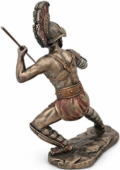 GLADIATOR FIGUR. en slave i kamp med spyd i arenaen det gamle Rom