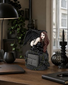 Gotisk Evighedskalender – Mørk Muse til Samlere og Fantasy Fans